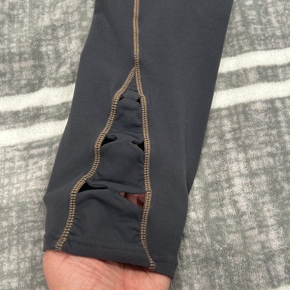 Athleta Gray Leggings with Wide Waistband and Snug Fit - Picture 7 of 12